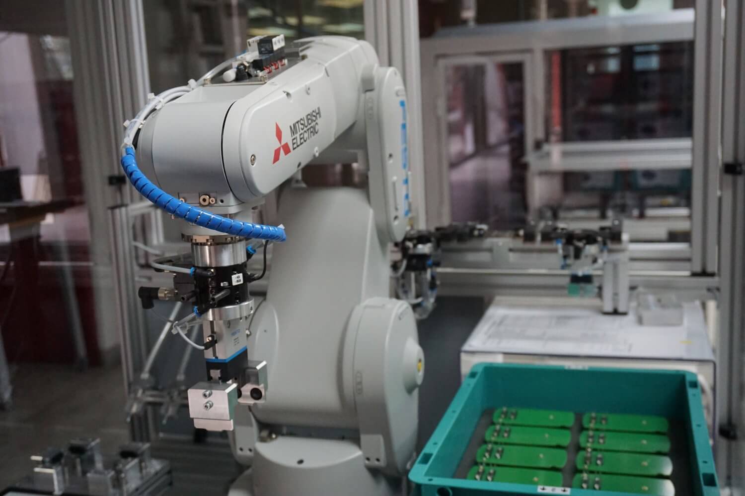 View of a Robotic end arm machine