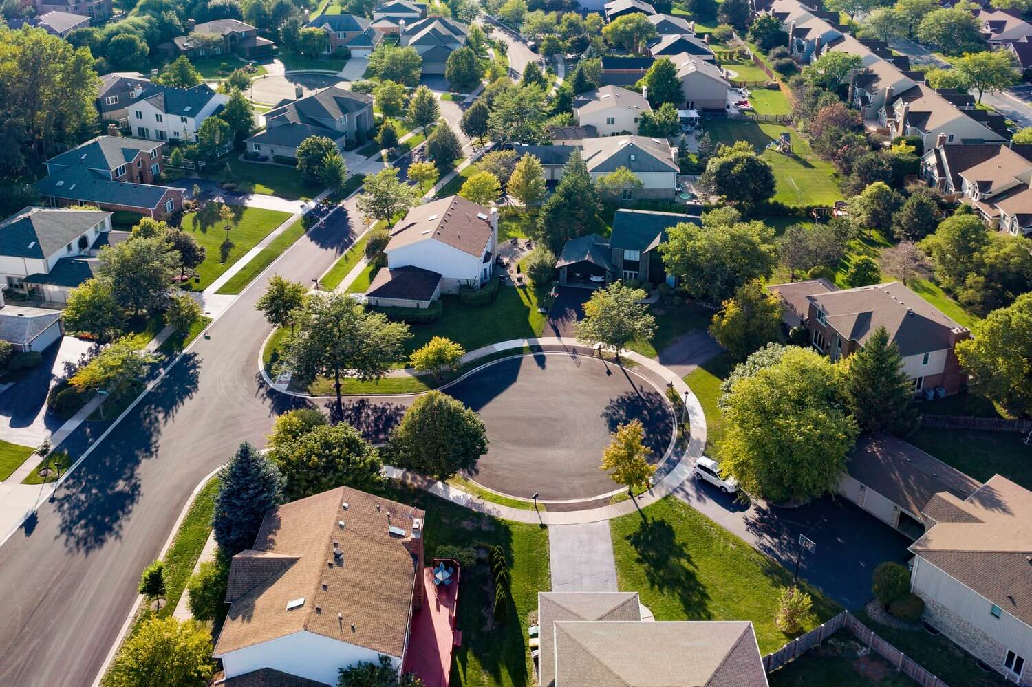 View of cul-de-sac in suburban neighborhood